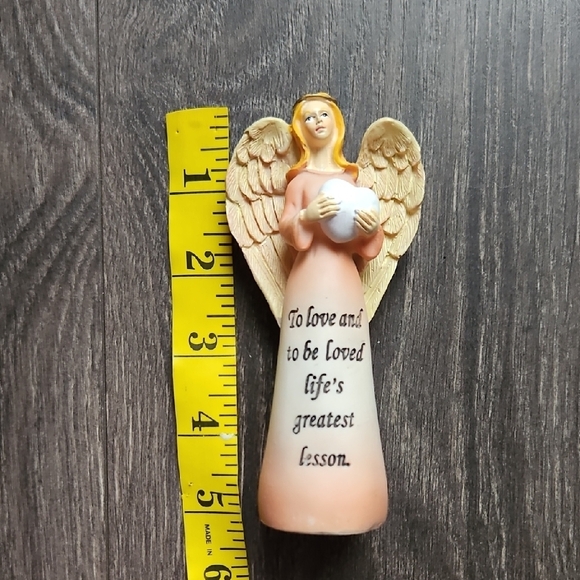 Angel Figurine with Heart - Orange and White - Picture 6 of 6